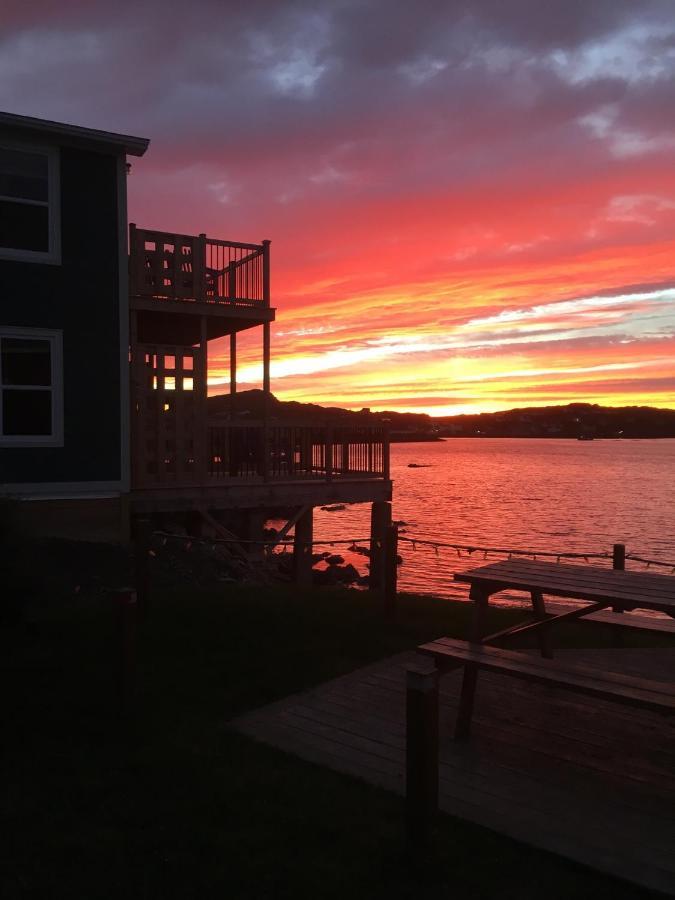 Toulinguet Inn - Suites Twillingate Eksteriør billede