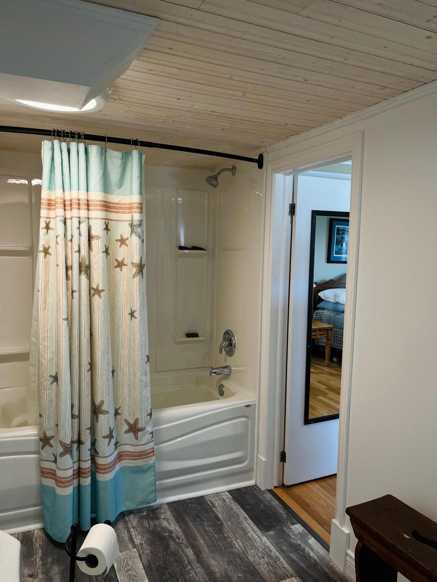 Toulinguet Inn - Suites Twillingate Eksteriør billede