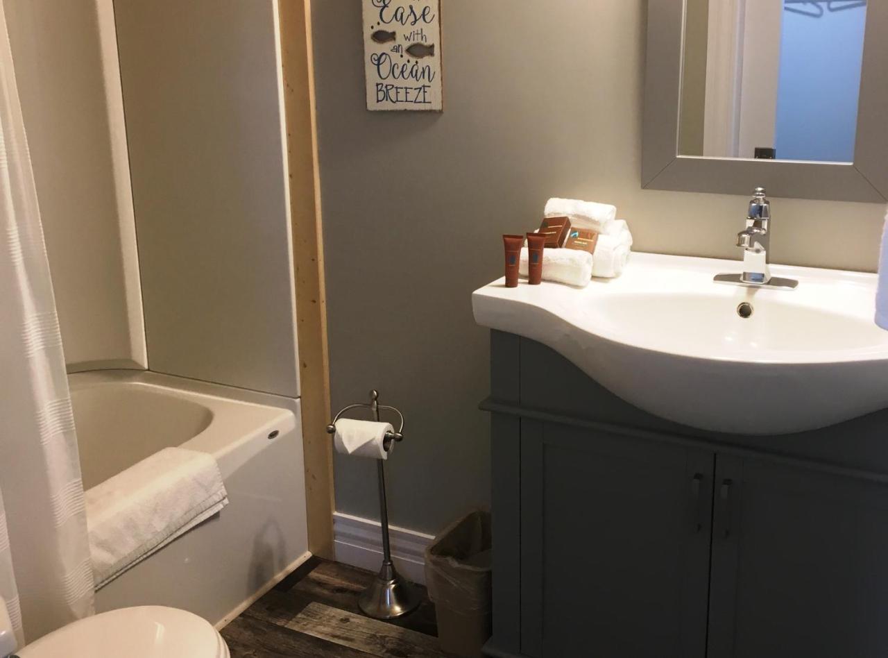 Toulinguet Inn - Suites Twillingate Eksteriør billede